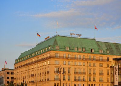 Einmal im Leben im Hotel Adlon Berlin – 3 Tage – ab 04.07.27